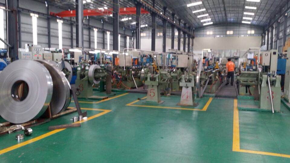 wb官网(中国)wb万搏(中国)首页官方网站管材生产车间