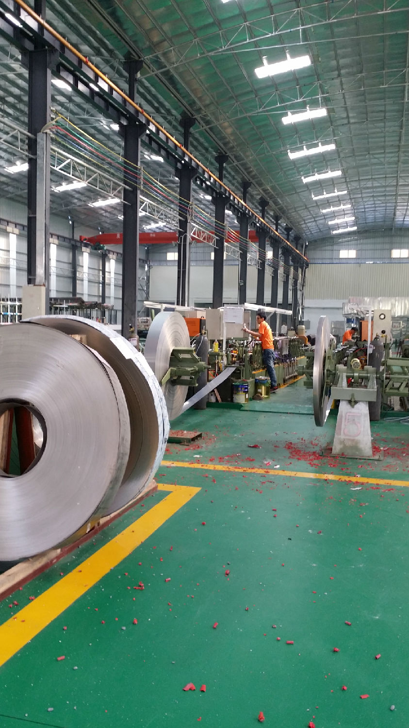 广东wb官网(中国)管业wb万搏(中国)首页官方网站管生产车间实拍图 广东wb官网(中国)管业wb万搏(中国)首页官方网站管生产车间实拍图